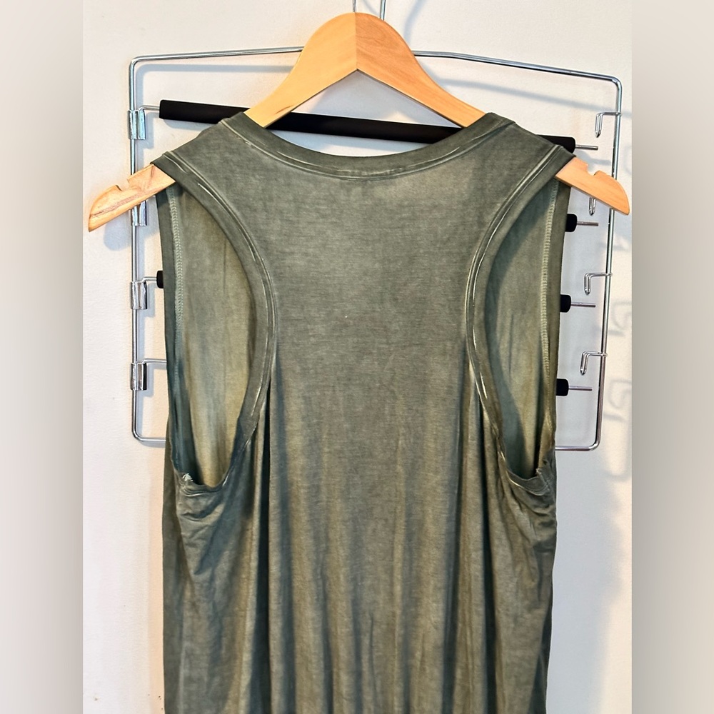 🍁La Meil - green high low dress with distressing look colouring. - Picture 6 of 8
